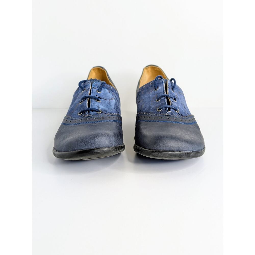 John Fluevog Erika Fellowship Oxford 9 Blue Two Tone Saddle Shoe Lace Low Heel - Picture 5 of 16